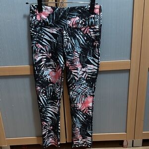 Marika Sport Crop Leggings small 4-6